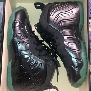 Obsidian Foamposite